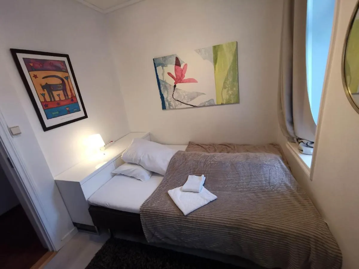 Inner City Center Bergen Apartment