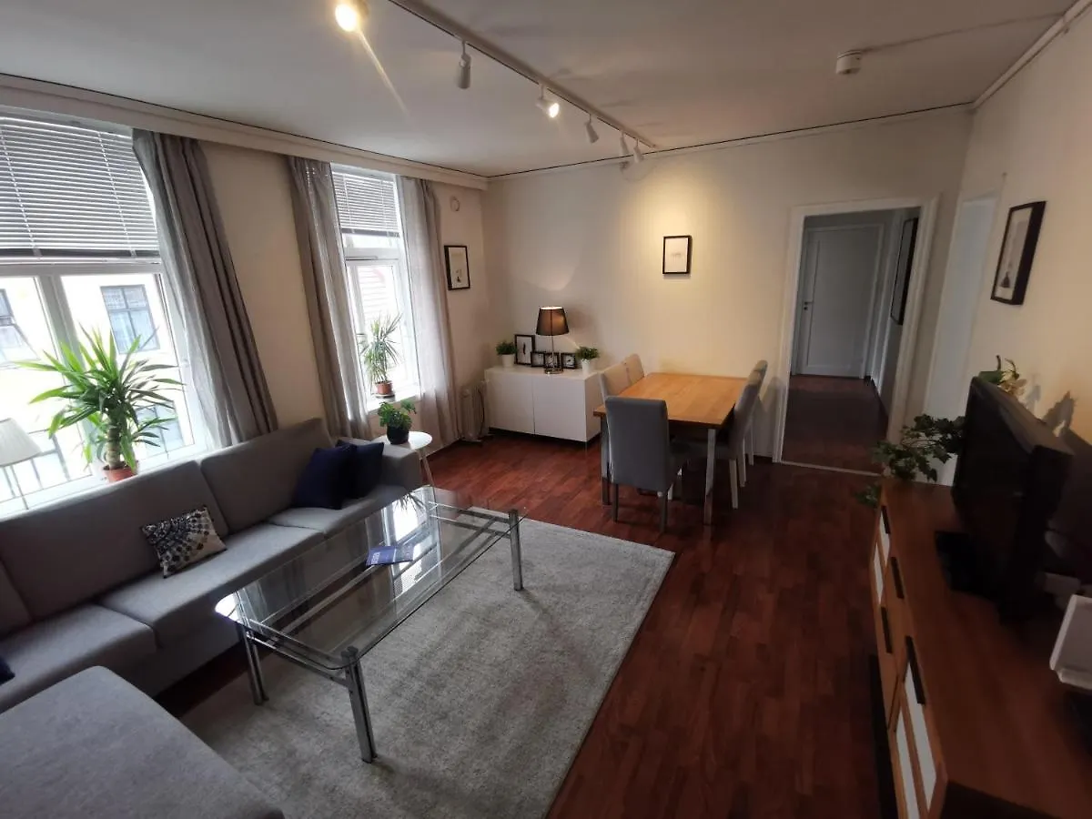 Inner City Center Bergen Appartement