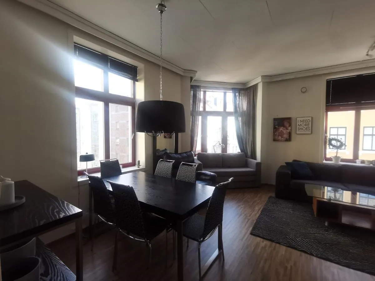 Inner City Center Bergen Appartement